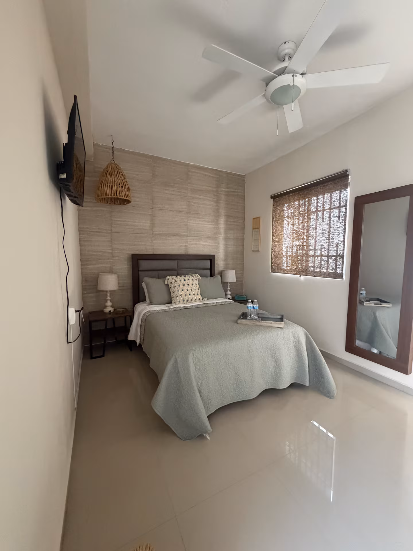 Studio bedroom with TV